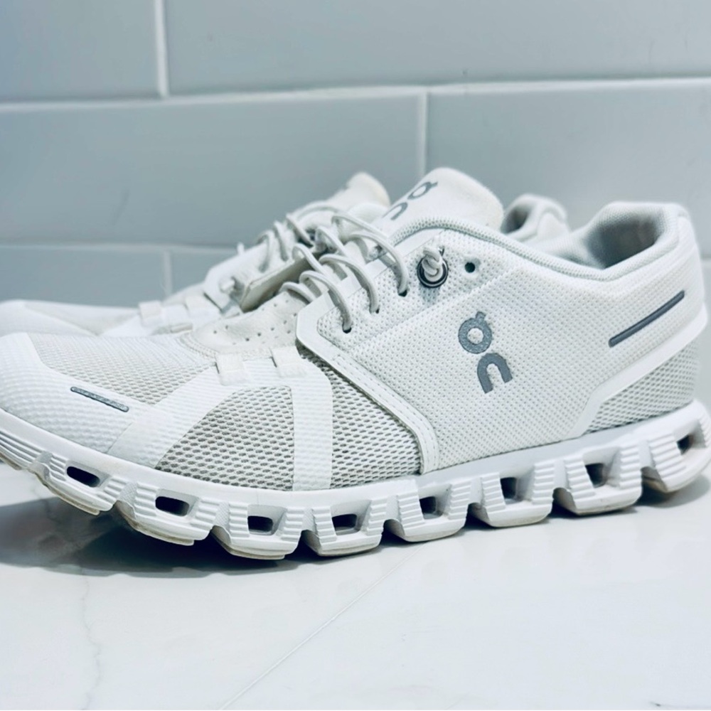 On Cloud Running White Shoes